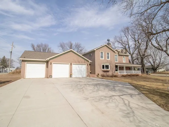 607 S Main St, Inwood, IA 51240