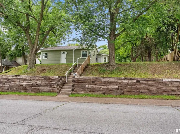 1614 W 15th St, Davenport, IA 52804