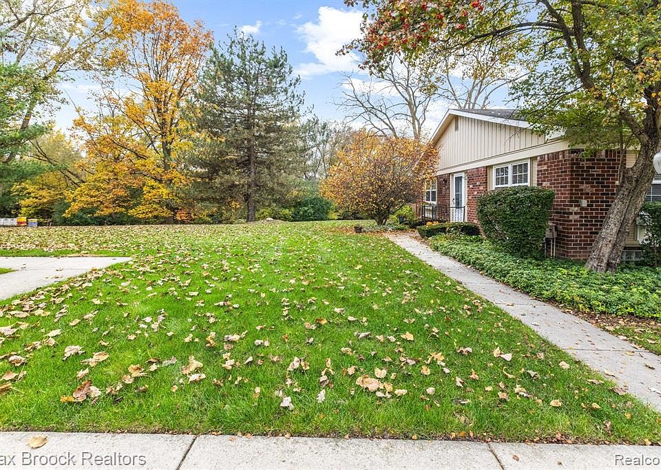 5228 Breeze Hill Pl Troy, MI Zillow Apartments for Rent in Troy