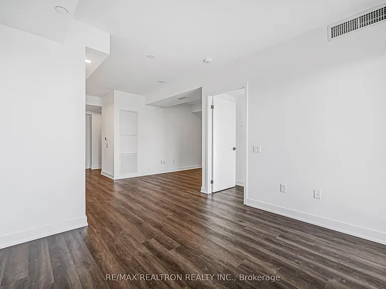 609 Sherbourne St #3201 — Photo 23