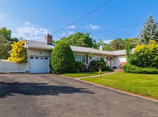 172 S Kensington Ave, Rockville Centre, NY