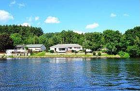 Private Lot at End of Street!