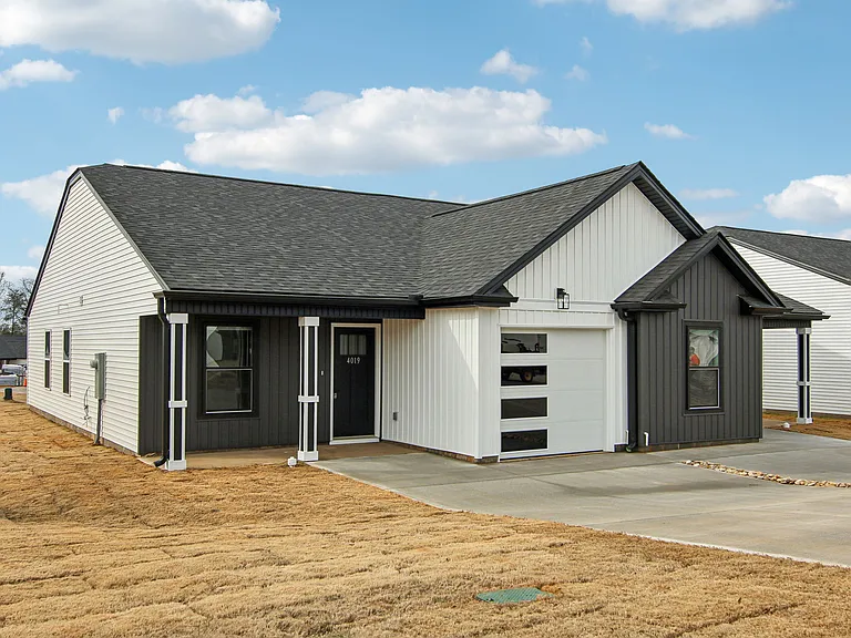 1140 Fairview Church Rd — Photo 1