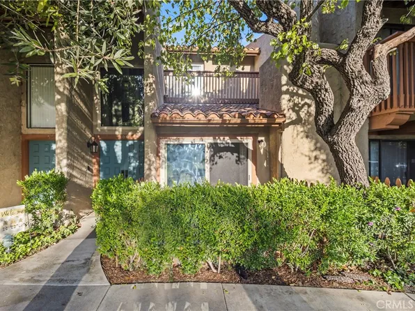 666 Rosewood Ave, Camarillo, CA 93010