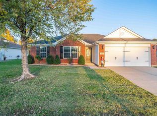 2000 Meadow Grass Crk, Owensboro, KY 42303