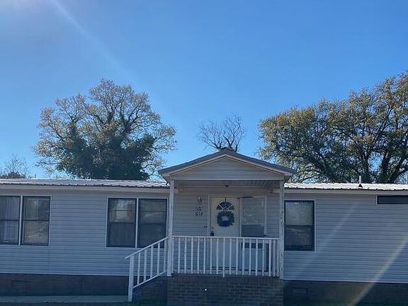 2nd image of 514 Old Trail Rd