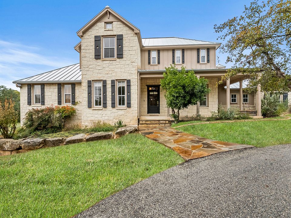 1st image of 215 Greystone Cir