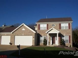 17297 Hilltop Ridge Dr, Eureka, MO