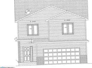 469 Foxtail Dr, West Fargo, ND 58078