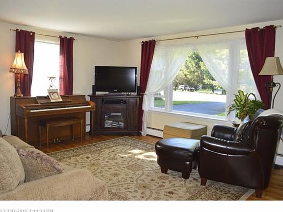 4th image of 180 Yarmouth Rd