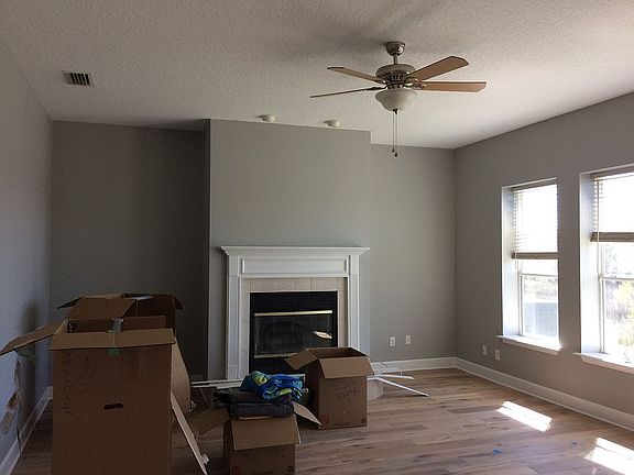 3rd image of 529 Weeping Willow Ln