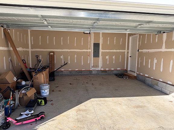 2nd image of 1142 Bethel Ridge Dr