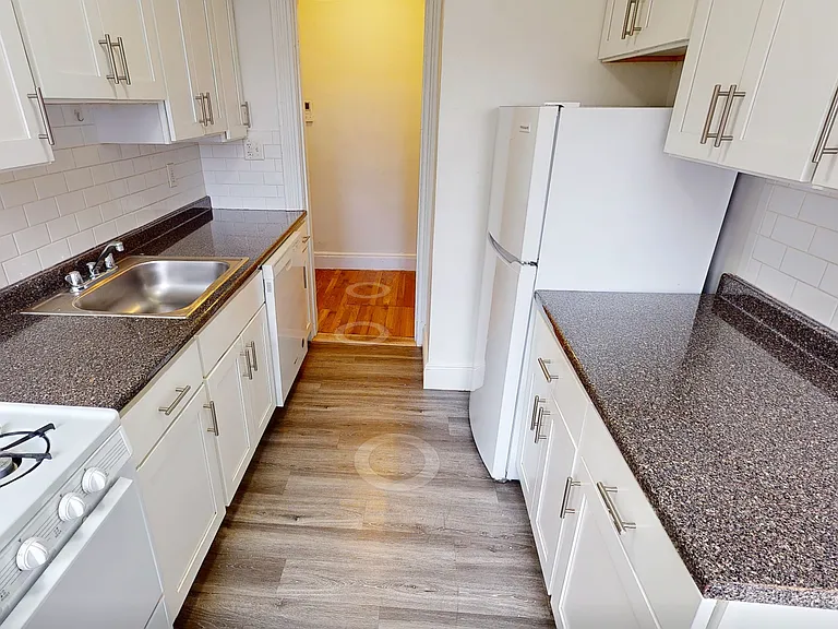 1626 Commonwealth Ave #33 — Photo 1