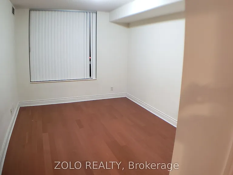 78 Harrison Garden Blvd #511 — Photo 12