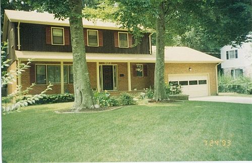 903 Etna Front Yard