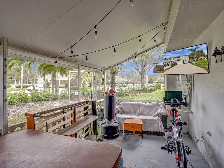 1488 SW 47th Ave — Photo 32