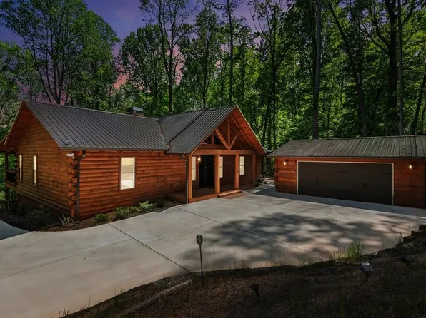 245 Timberwalk Dr, Ellijay, GA 30540