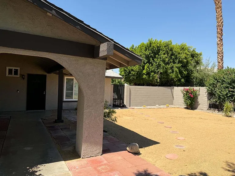 69150 San Susanna Ave — Photo 6