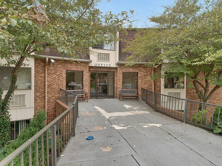 Colony Terrace Apartments — Photo 19