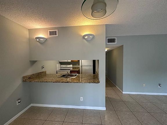 5th image of 6031 10th Ave N APT 118