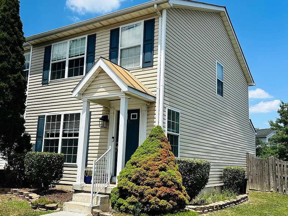 1st image of 316 Copperfield Ln