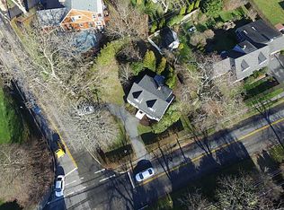 26 Halidon Ave, Newport, RI 02840