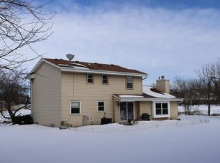 N97W16853 Navajo Dr, Germantown, WI 53022