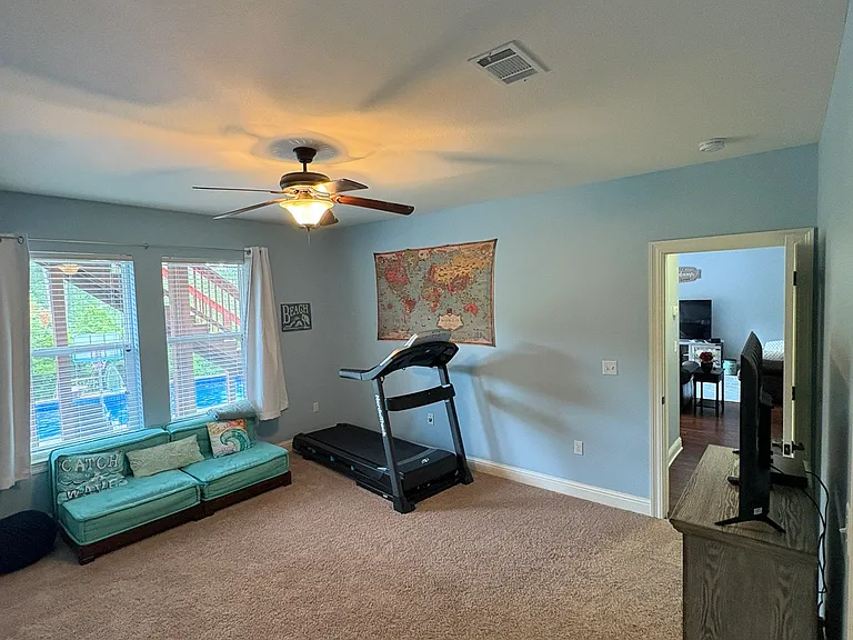Terrace Level Oversized Bedroom & Walk In Closet