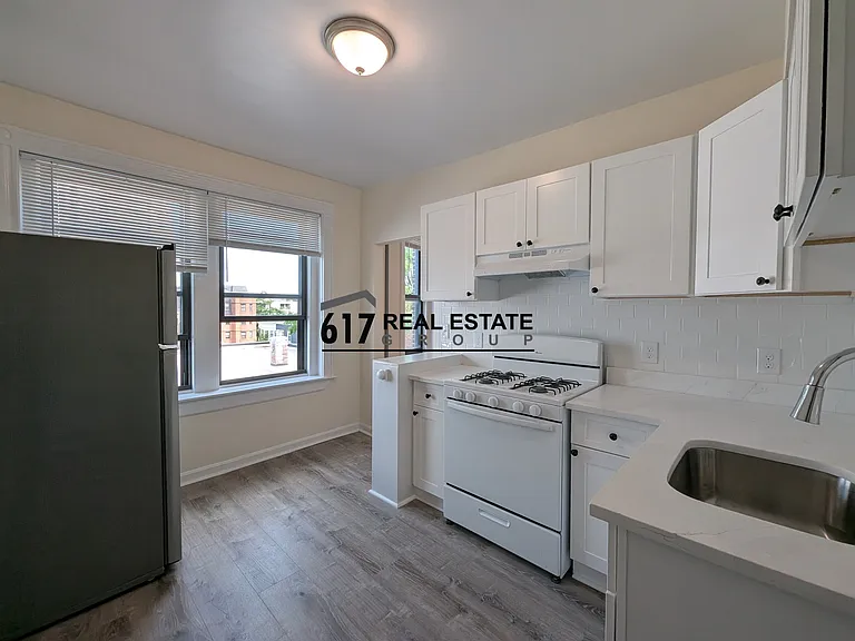 885 Massachusetts Ave #23 — Photo 4