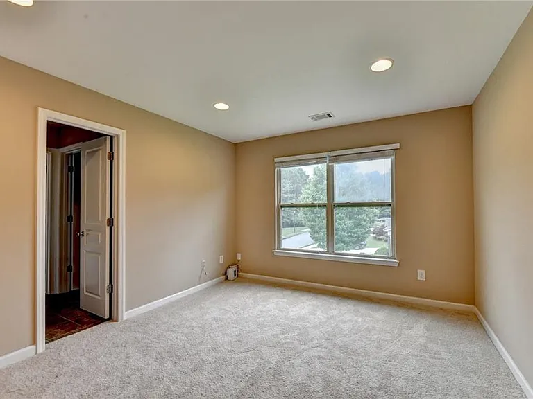 4228 Woods Creek Ln — Photo 42