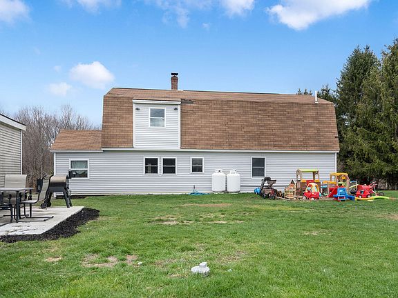 4th image of 100 Mccaslin Road