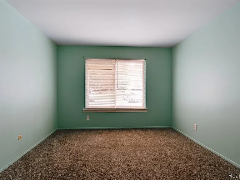 35281 Lewis St — Photo 22