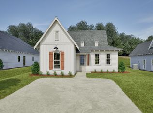 300 Summer St, Opelika, AL 36804