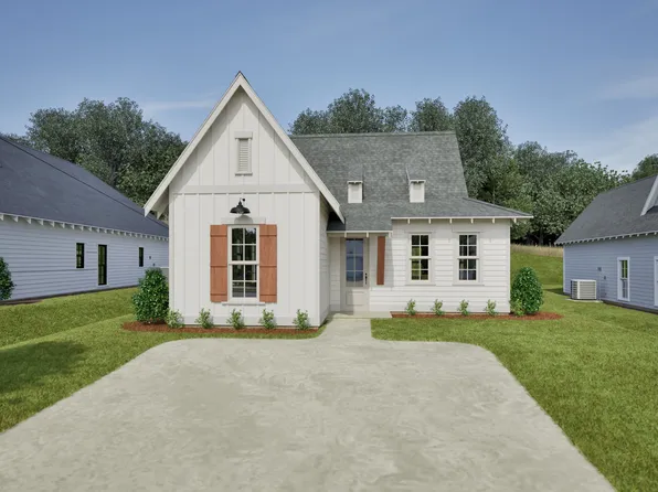 300 Summer St, Opelika, AL 36804