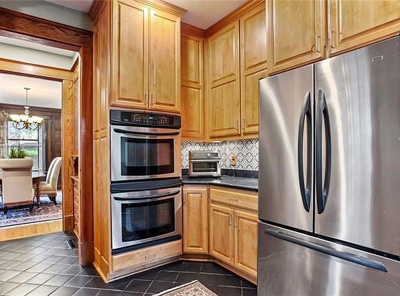 5th image of 2028 Clay St