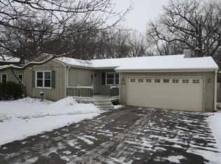 326 N Brookshore Dr, Shorewood, IL