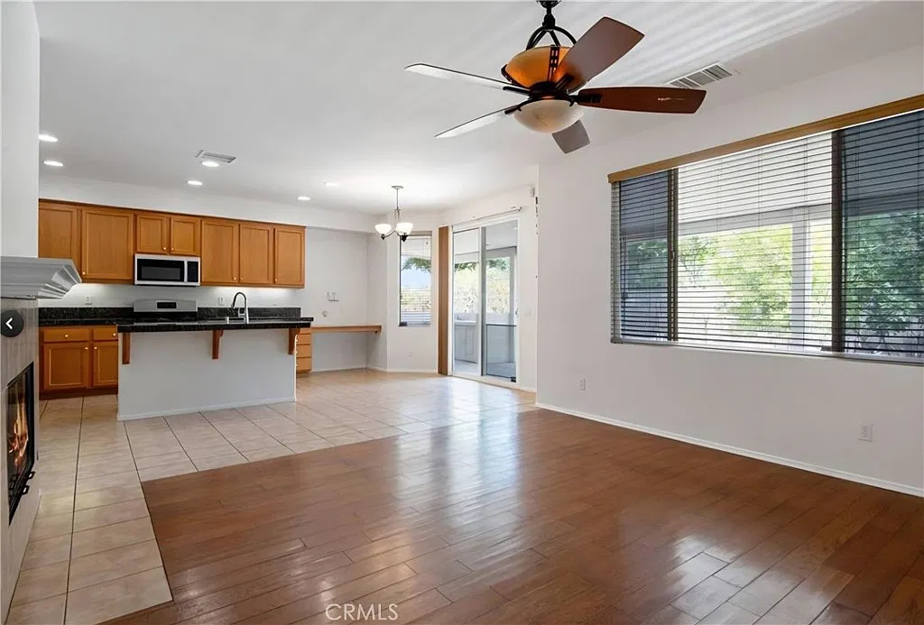 5 bed, 3.5 bath, 2564 sqft, $3,850 — Photo 4