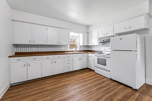 1245 1/2 Ph St Photo 1