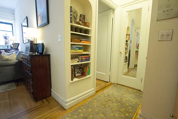 Rented by Maz Group NY | media 13