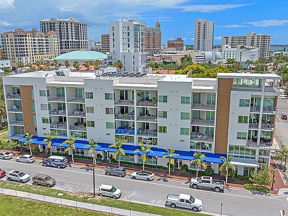 2nd image of 332 Cocoanut Ave #406