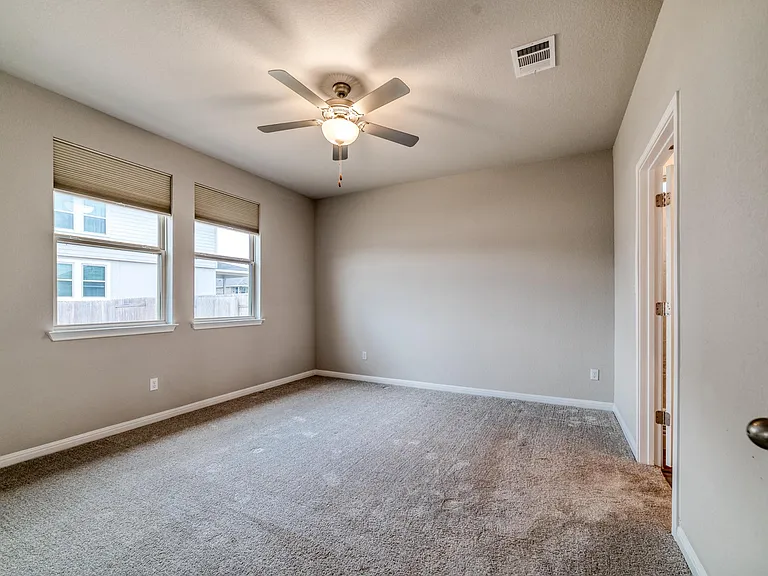 101 Red Cedar Ct — Photo 18