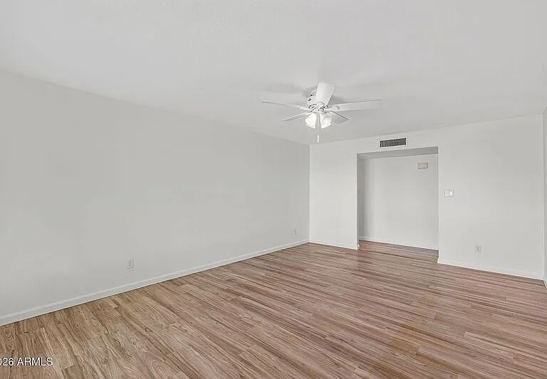 2137 E Apollo Ave — Photo 14