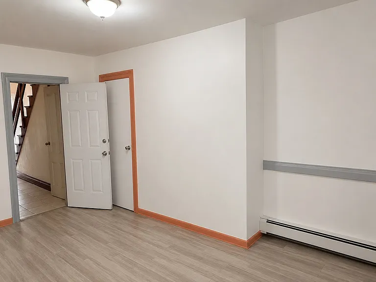 116 Spruce St #1 — Photo 6