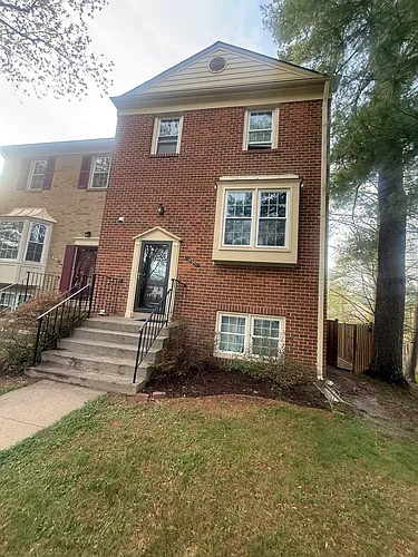 4787 Gainsborough Dr Photo 1