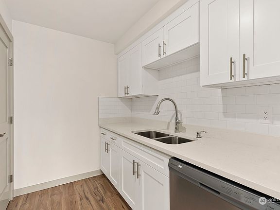 4th image of 5630 200th Street SW #B217