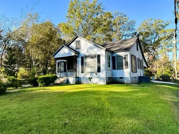 513 Caston Ave, McComb, MS 39648