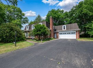 110 Rittswood Dr, Butler, PA 16001