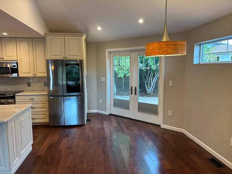 569 Juniper Ct — Photo 11