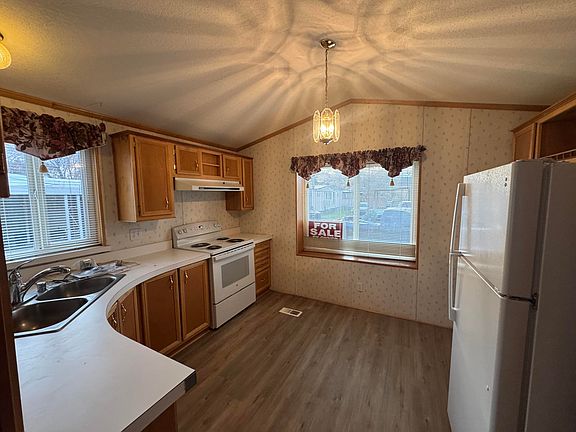 5th image of 205 SE Lynn Blvd Unit 40