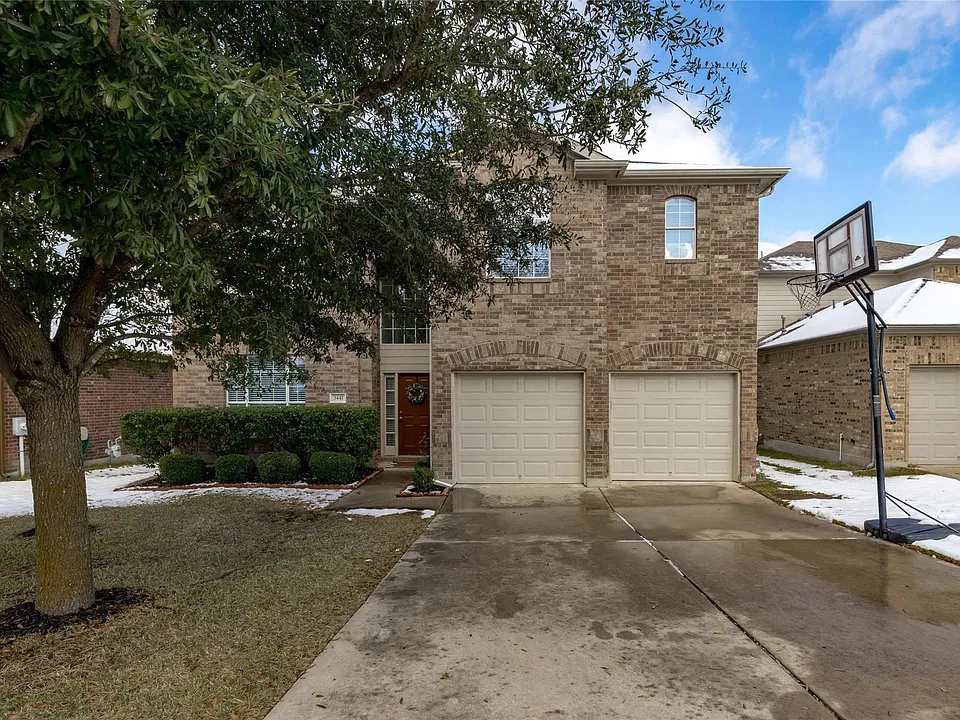 3441 Shiraz Loop